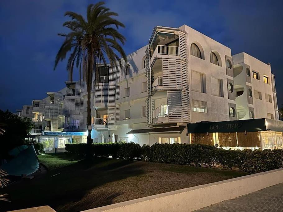 Beachfront San Pedro Alcantara Apartment Marbella
