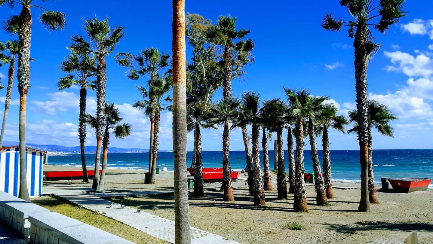 Beachfront San Pedro Alcantara Apartment *